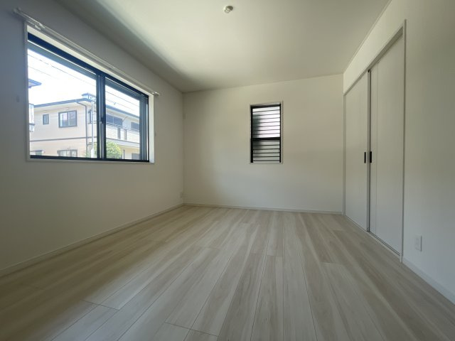明石市二見町西二見　戸建の寝室