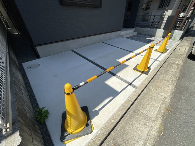 明石市二見町西二見　戸建の駐車場