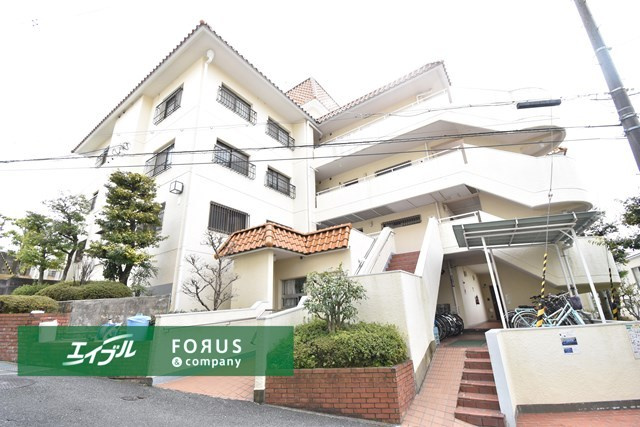 【外観】 | シャルマンコーポ千里山BC棟 | 物件を比較検討したいお客様には、「物件比較見学プラン」をご用意しております。こちらの物件だけでなく、お客様の希望に沿った物件を、いくつかまとめてご案内させて頂きます。