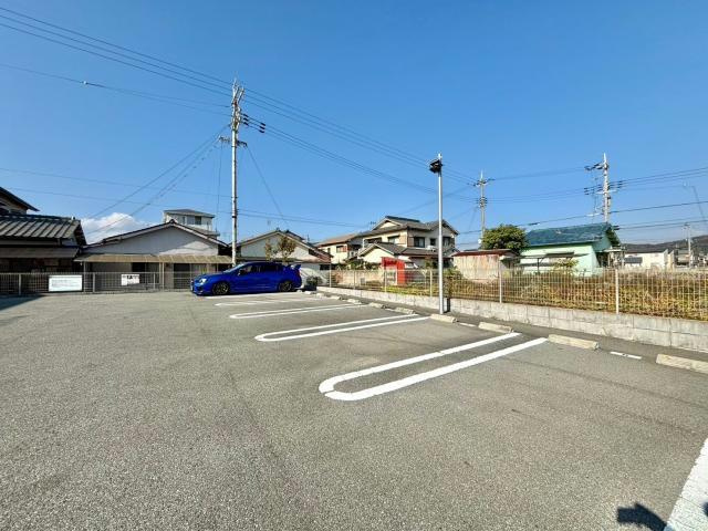 アリエッタの駐車場