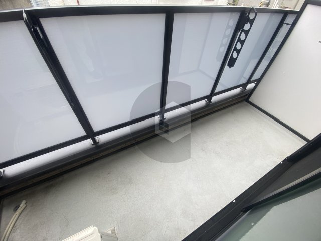 D porta clairのバルコニー