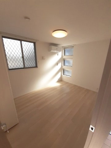 タカヴィレの洋室