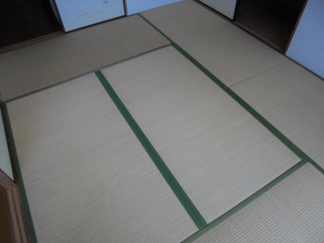 エミール三田の和室