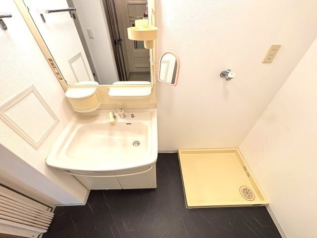 クローバーハイツ南花台の洗面所