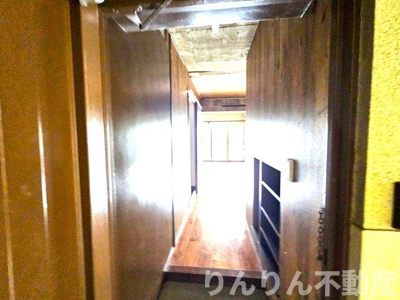 【内装】 | 山本マンション | 明るい色調の室内です