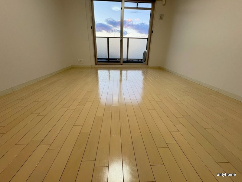 ドゥーエ森ノ宮　仲介手数料無料の居間・リビング