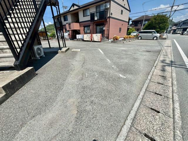 BLOOM花見田　Ⅱの駐車場