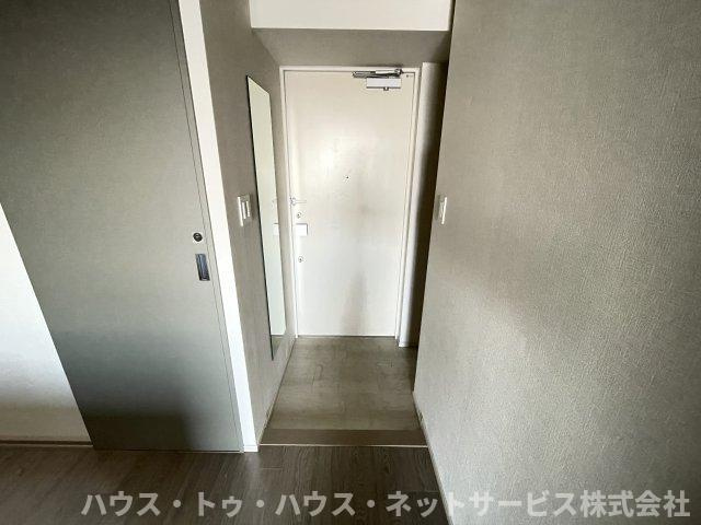 ART RESIDENCE IN OoTAKA-no-MORI の玄関