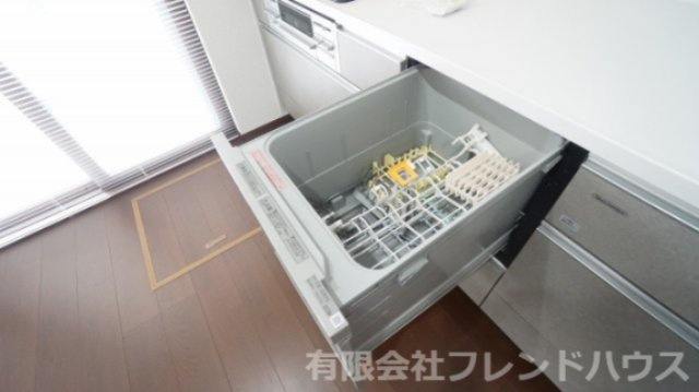 【キッチン】 | 亀崎1丁目戸建て | ☆食器洗い乾燥機つき