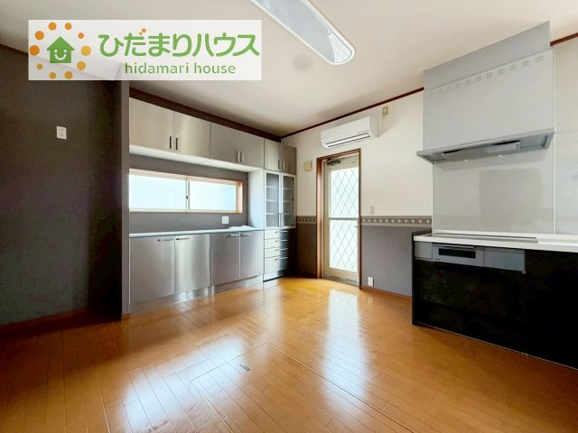 【キッチン】 | つくば市安食　中古戸建 | 備え付け収納で、スッキリお片付け！