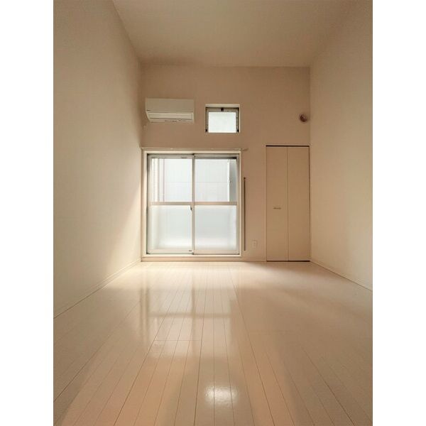 グレイス本陣　名古屋市賃貸　仲介手数料無料の居間・リビング