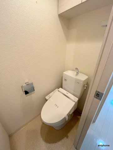 フロンティアコート堺筋本町　仲介手数料無料のトイレ