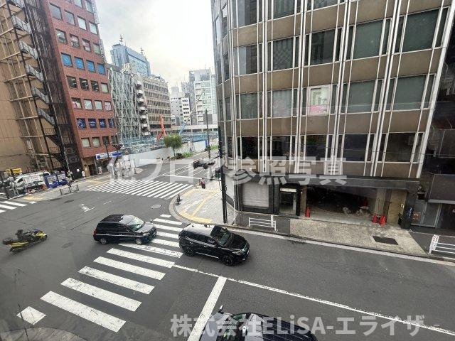 ニューギンザビル11号館の駐車場