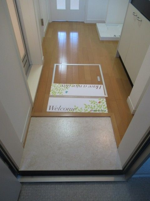 ニューグリーンハウスの玄関
