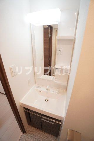 ジェノヴィア西千葉の洗面所