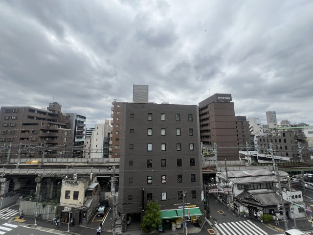 毎日たくさんの駅をチョイスする生活もイケてます。１人なら超贅沢！２人なら余裕ある快適さ！立地最強、住んで安心な、『ライオンズマンション横浜第５』リノベーションの展望