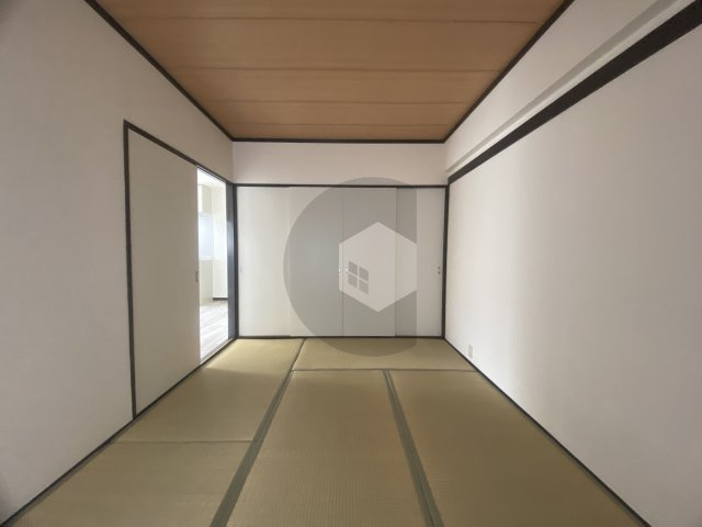 エステートあずまの和室