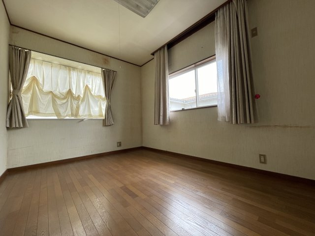 大網白里市駒込の中古一戸建の洋室