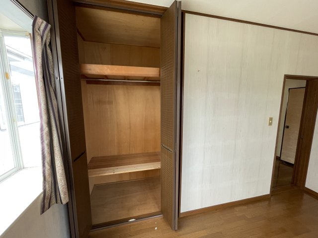 大網白里市駒込の中古一戸建の収納
