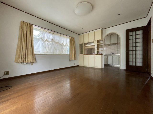 大網白里市駒込の中古一戸建の居間・リビング