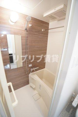 ジェノヴィア西千葉の浴室