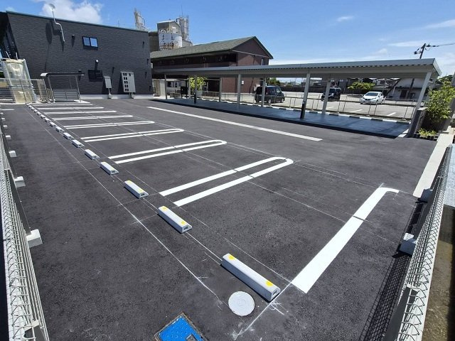 ディア　スマイルの駐車場|駐車スペースもあります