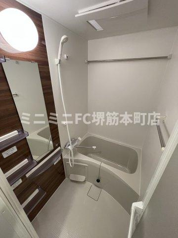 セレニテ本町東リアンの浴室
