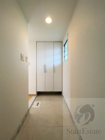 【玄関】 | ドルチェグラン山坂 | 賃貸借契約前のお部屋の画像です。