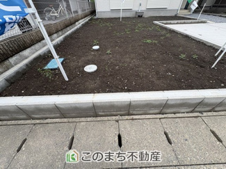 【庭】 | いろどりアイタウン栃木市平柳町3丁目22-P2　10号棟 | 広々としたお庭でプール遊びやBBQを楽しめます☆
