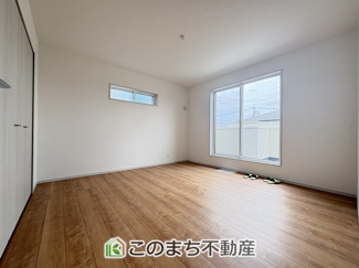 【洋室】 | いろどりアイタウン栃木市平柳町3丁目22-P2　10号棟 | 2面採光の明るい洋室☆