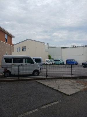 【駐車場】 | アニマリート | 車をお持ちの方に嬉しい駐車場付きの物件です