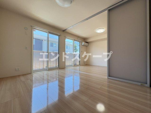 ダイヤモンド　Ｂの居間・リビング|高崎、前橋、伊勢崎エリアのお部屋探しはエンドスケープまで！お客様の理想お聞かせ下さい♪