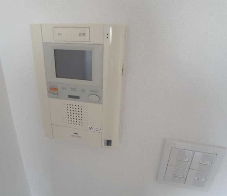レジディア三軒茶屋　駅近　リノベーション済　敷金礼金0のセキュリティ