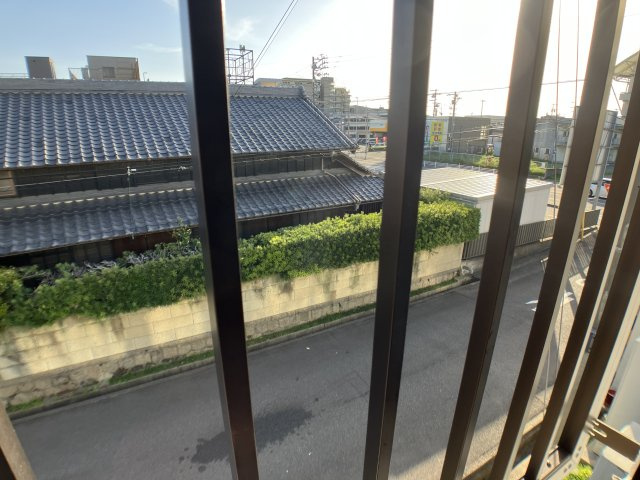 STクレードルビルのバルコニー