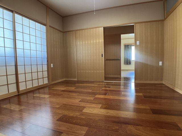 STクレードルビルの洋室