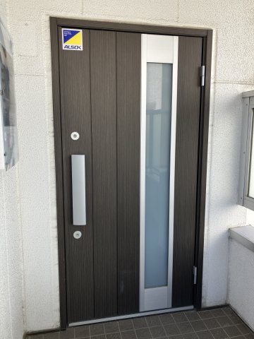 STクレードルビルの玄関