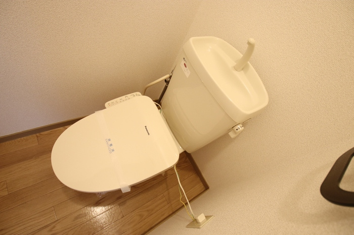 ハイライズ新涯　B棟のトイレ