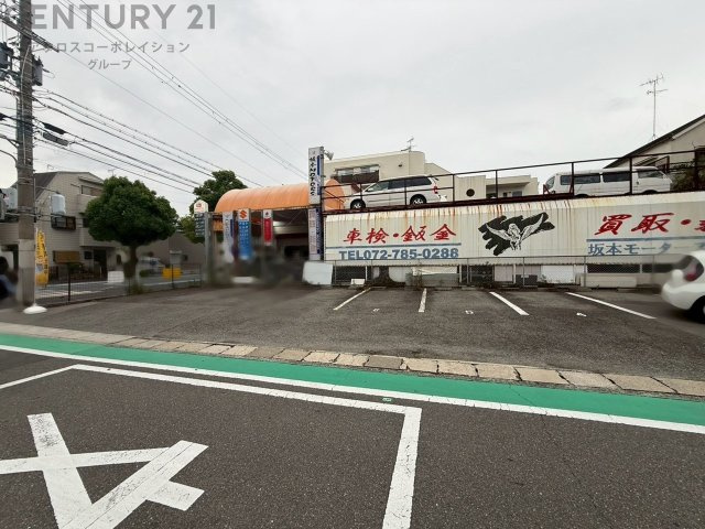 周辺に公園が点在しているため、子どもを育てるファミリー層から人気のエリアです。