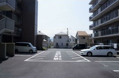 【駐車場】 | ベルエールA棟 | 駐車場
