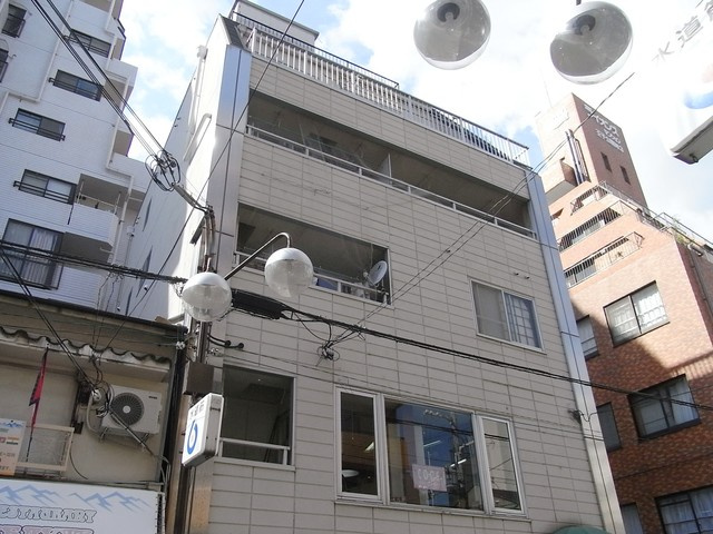博多ビルの外観