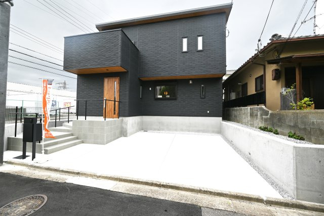 マドレコート宝塚市高司5丁目新築一戸建て｜3SLDK＋駐車2台可