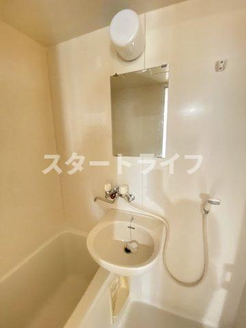 大阪市東淀川区下新庄４丁目の賃貸マンションの洗面所