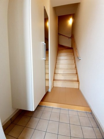 フローリッシュの玄関
