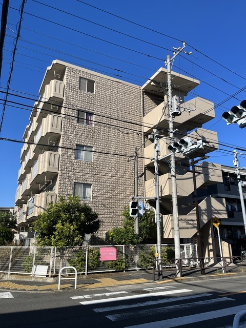 東金町マンションの外観