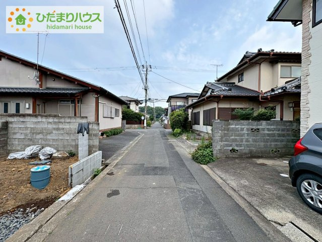 ひたちなか市津田　新築戸建　A号棟の前面道路含む現地写真|スーパー至近で、お買い物に便利な立地です(#^^#)