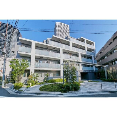 【外観】 | ルフォンプログレ中野坂上 | 鉄筋コンクリート造のがっちりとした建物。