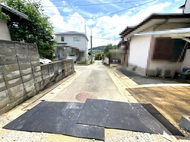 【その他】 | 福岡市南区大平寺2丁目5期・平屋　1号棟（全1棟）【仲介手数料無料・0円】 | 現地写真。前面道路です。