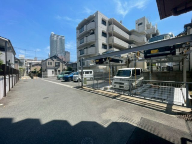 Mプラザ香里園の駐車場