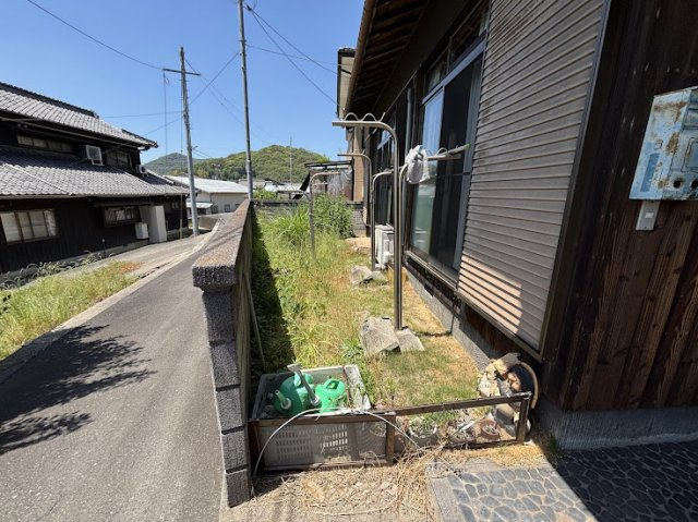 児島稗田町戸建の庭
