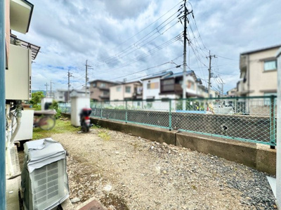 【外観】 | 山科区西野楳本町　中古戸建 | 一度、実際にご覧になってみませんか？暮らしやすい周辺環境も含め、スタッフがご案内いたします。お家探しの第一歩としてでも大丈夫です(^^)/お気軽にお問い合わせ下さいね♪
